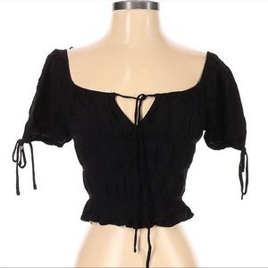 One Clothing Short Sleeve Top Size XS Peasant Blouse Crop